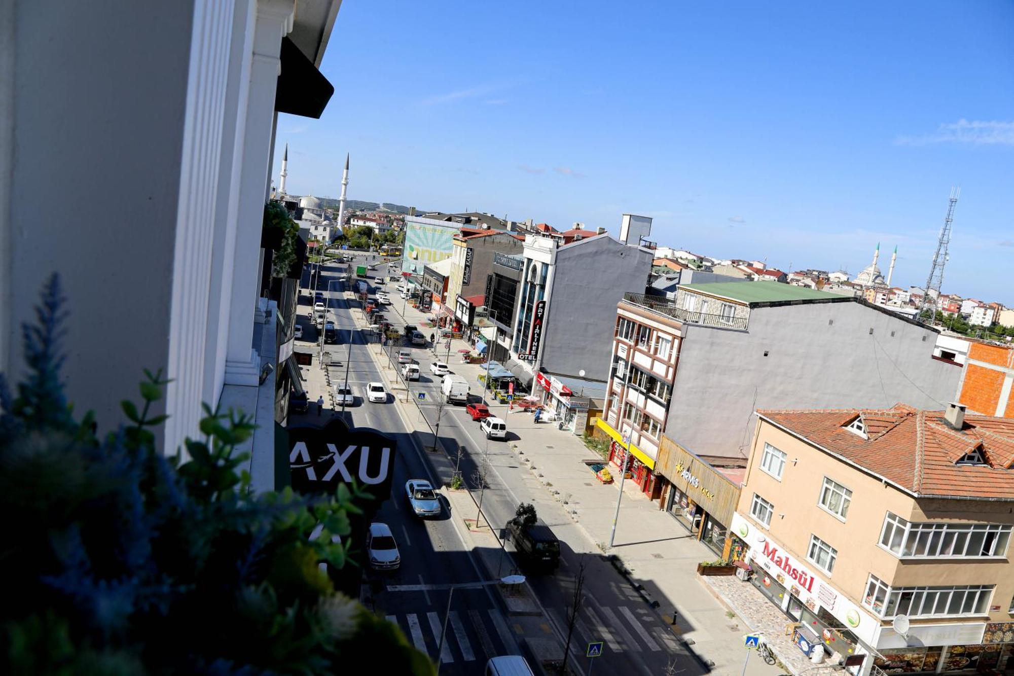 Axu Airport Hotel Arnavutkoy المظهر الخارجي الصورة A view of the city center